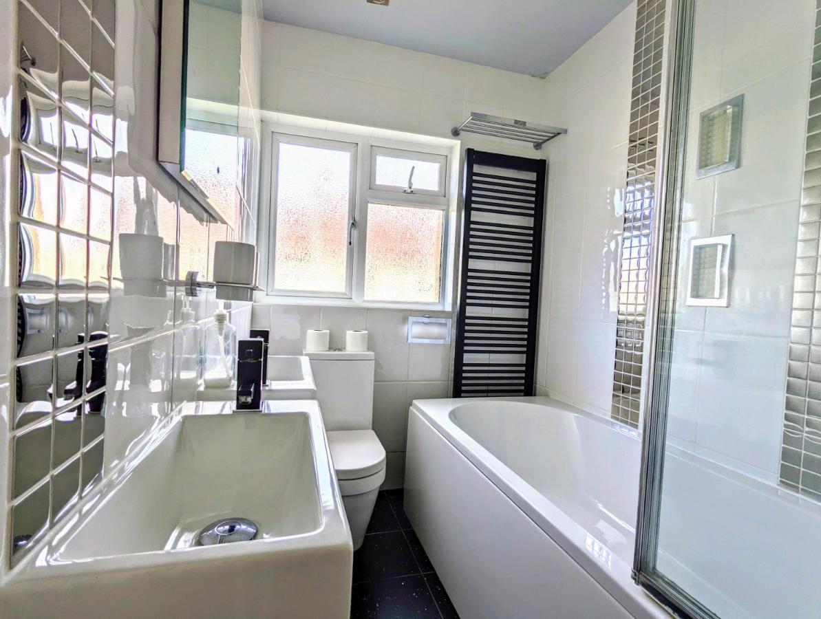 Stunning 4Br House With Free Parking - By Innit Hove Esterno foto